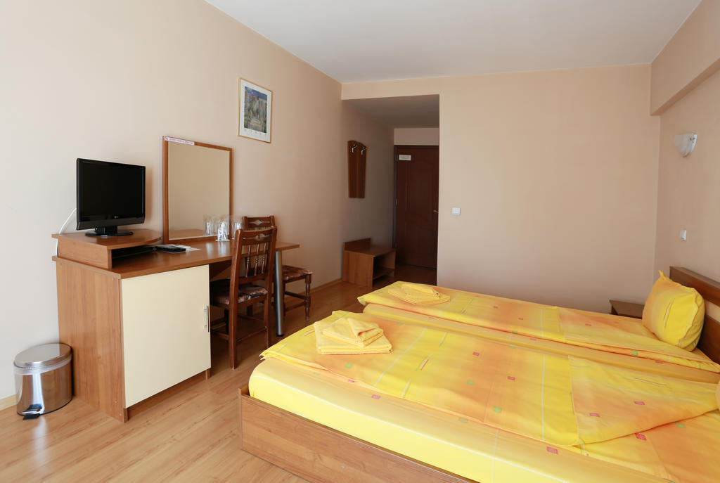 Acropolis Hotel Pazardzhik Kamer foto